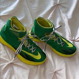 NIKE ZOOM Basketball shoes